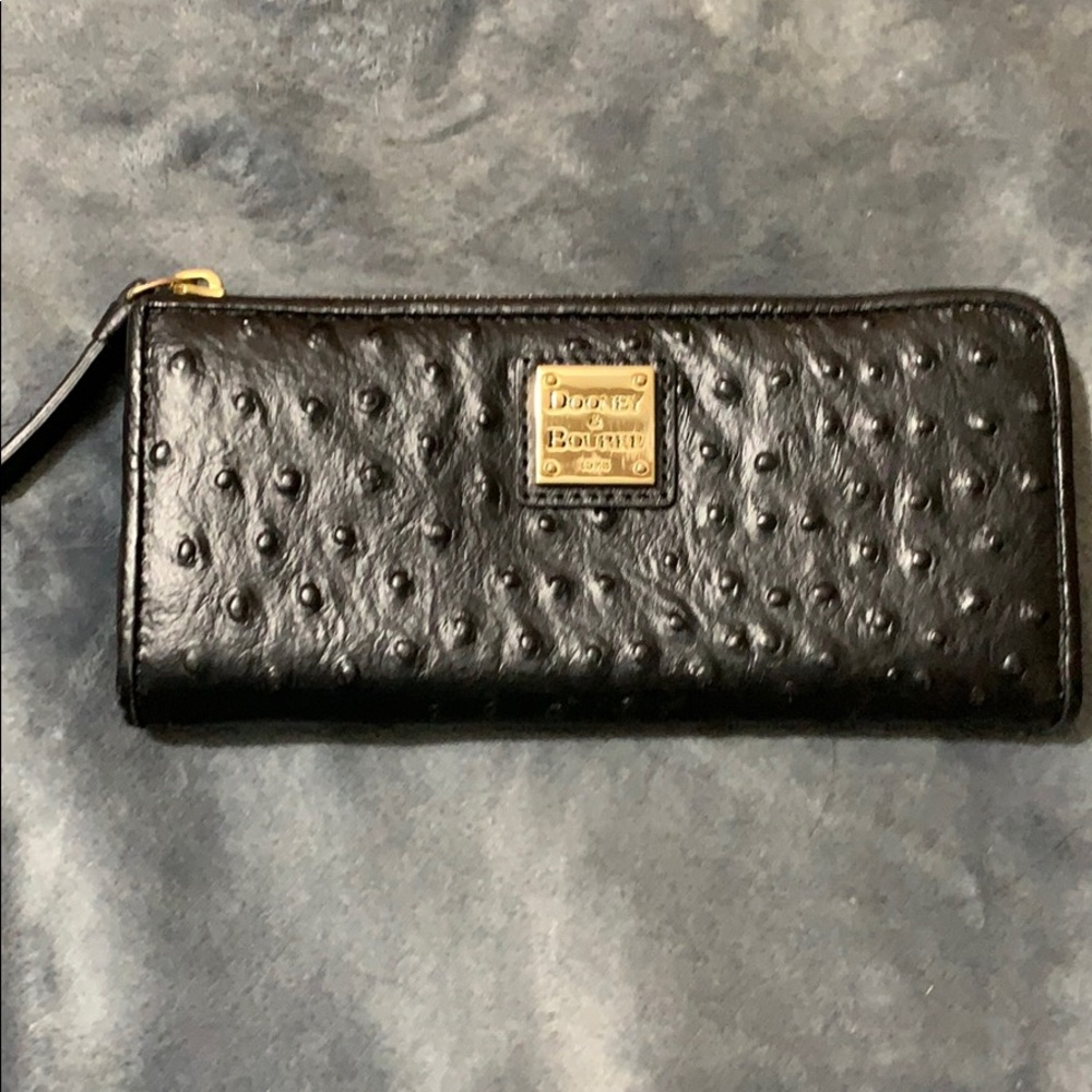 Beautiful Dooney and Bourke wallet.